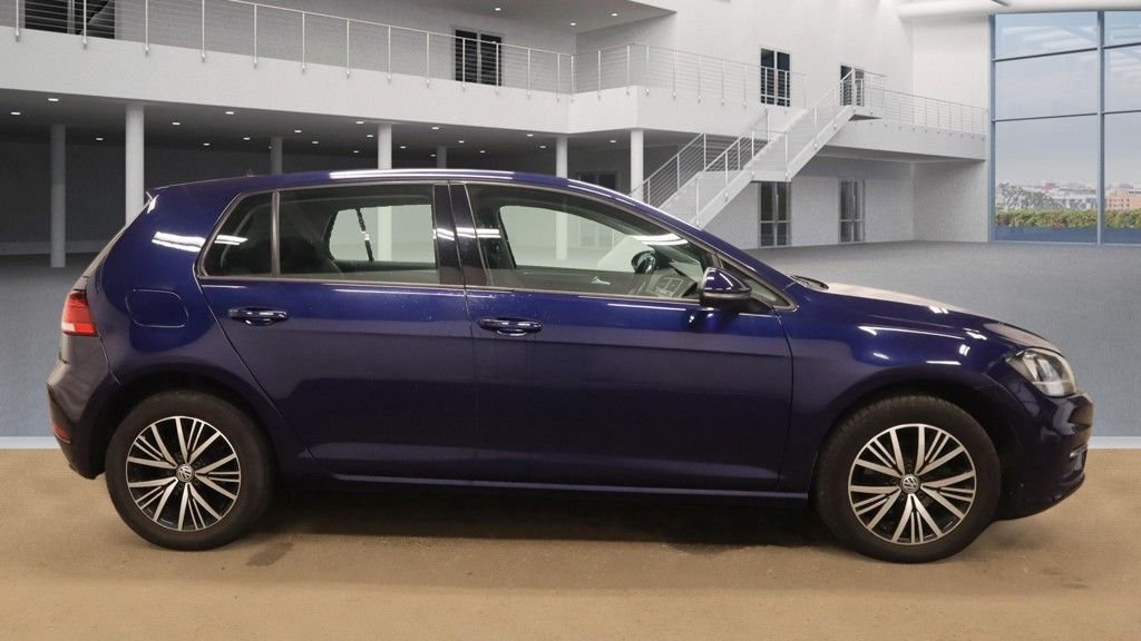 Used Volkswagen Golf 2018 for sale - 77952396: Photo 11