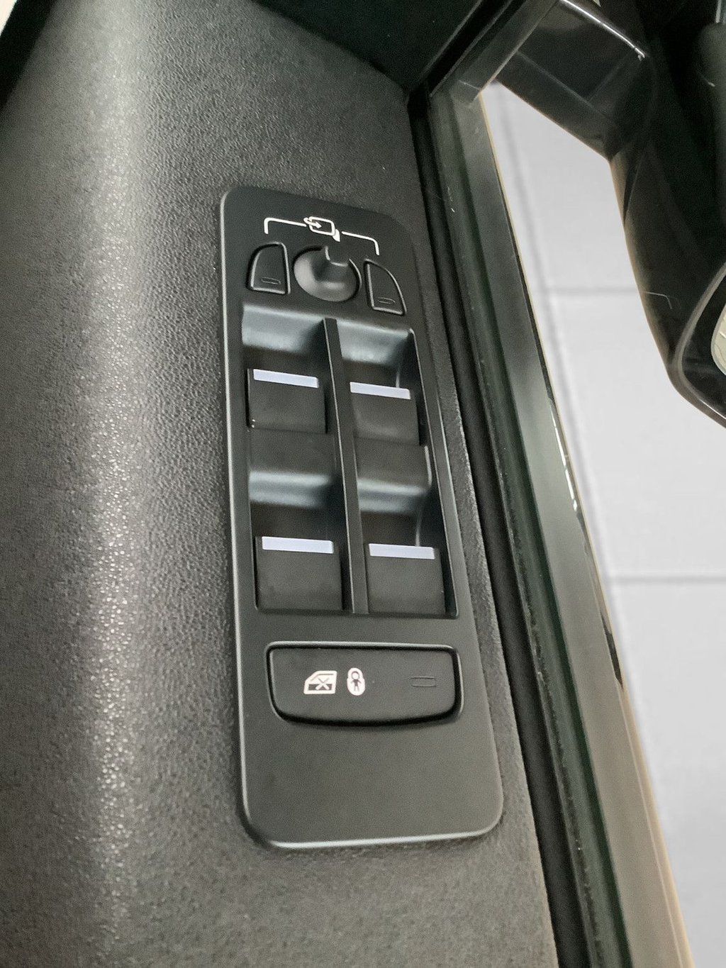 Used Land Rover Discovery Sport 2022 for sale - 77394643: Photo 25