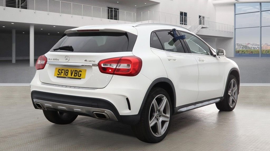 Used Mercedes-Benz GLA 2018 for sale - 76496790: Photo 4