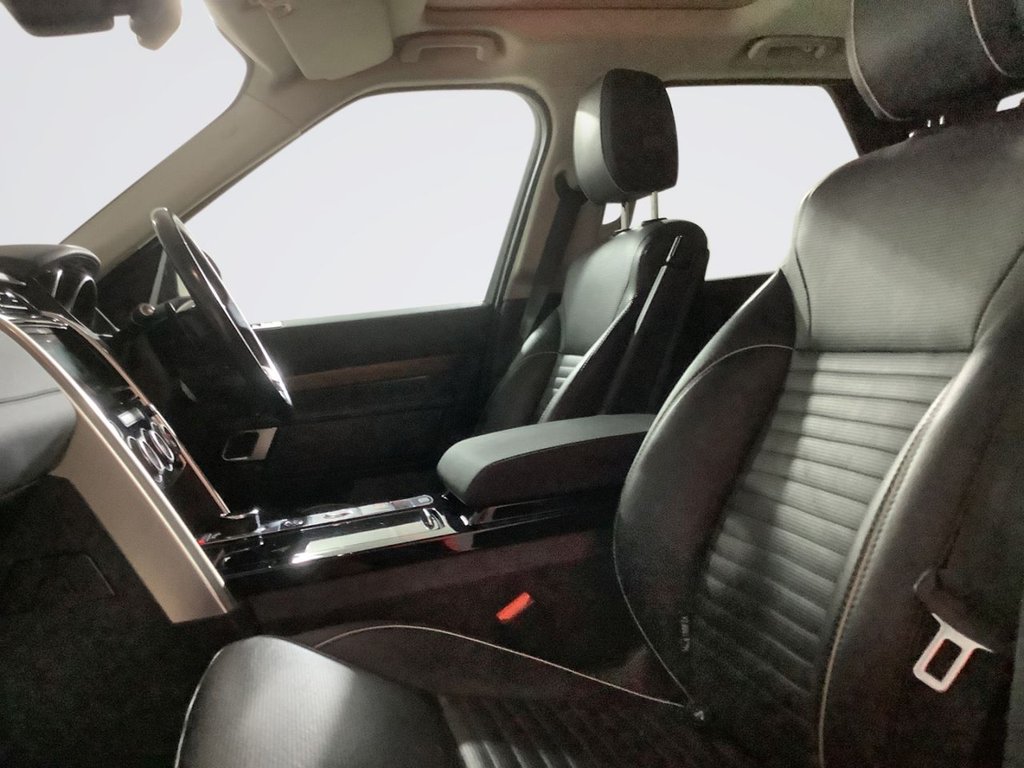 Used Land Rover Discovery 2017 for sale - 76670581: Photo 14