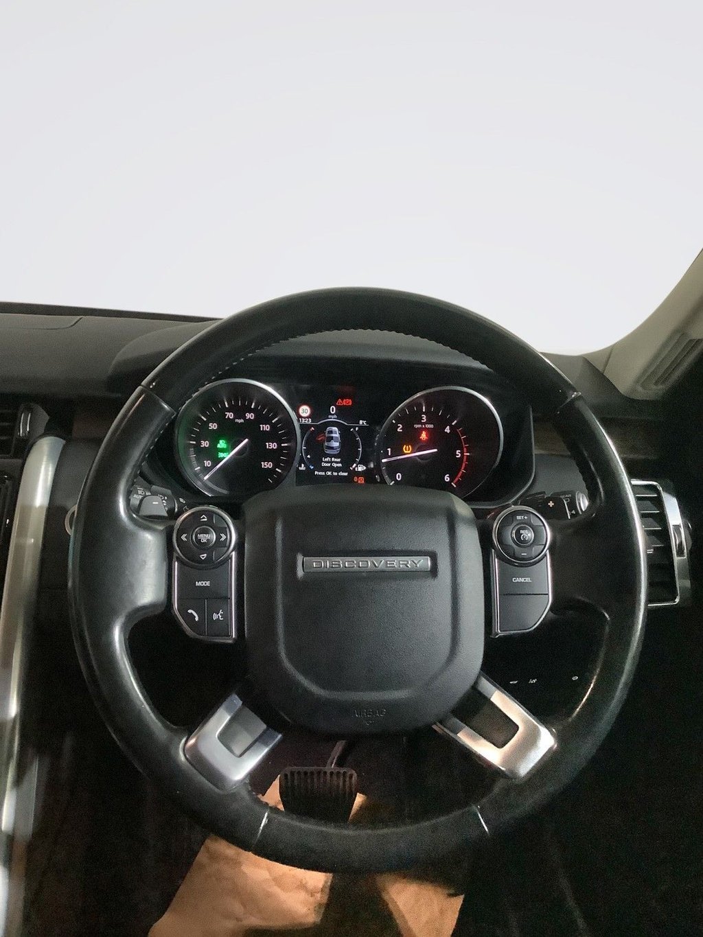 Used Land Rover Discovery 2017 for sale - 76670581: Photo 18