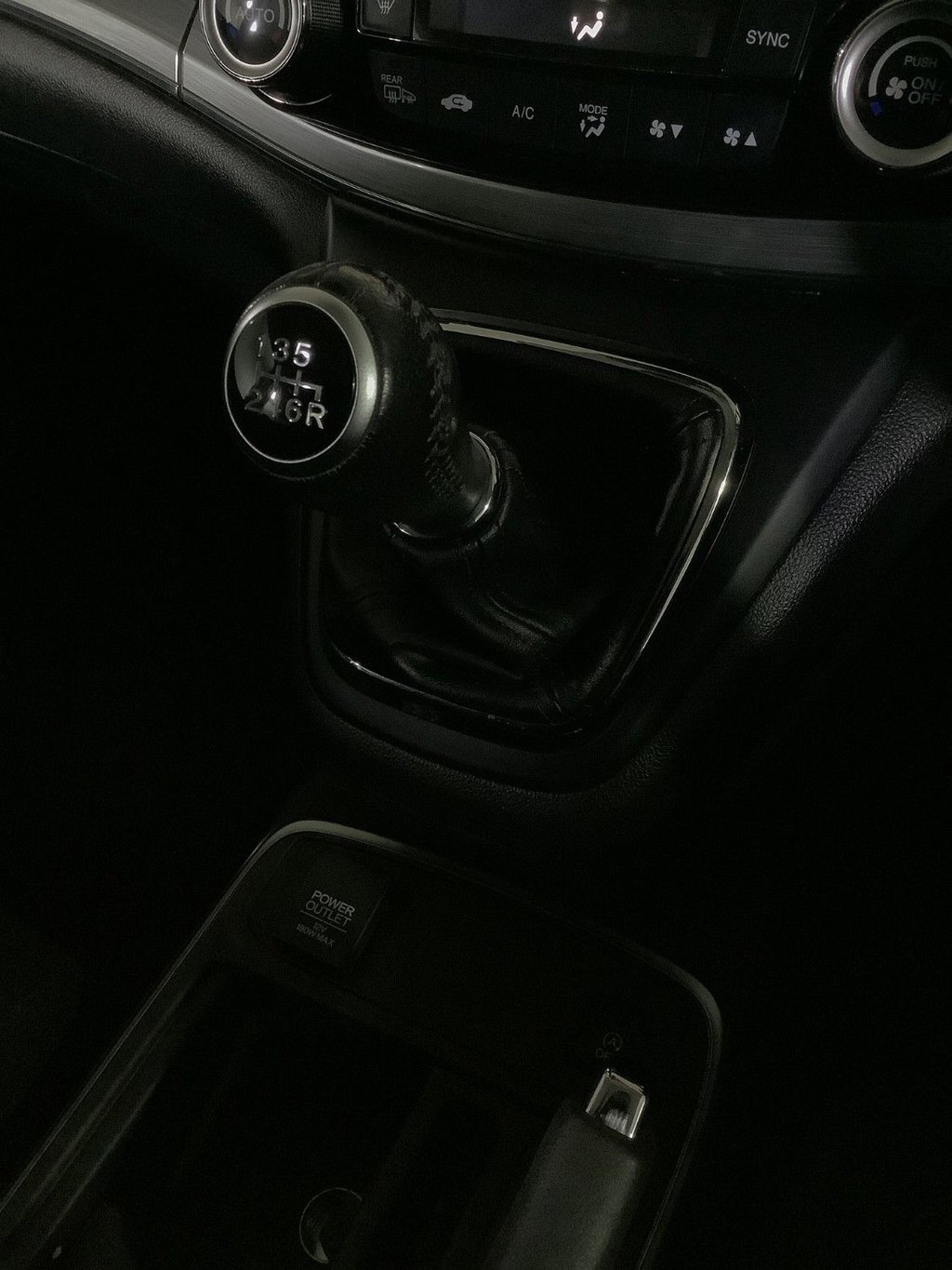 Used Honda CR-V 2018 for sale - 76147407: Photo 24