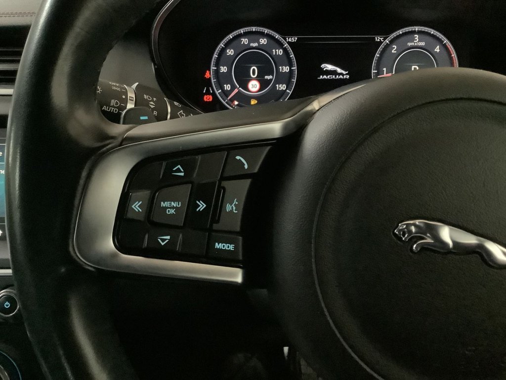 Used Jaguar E-Pace 2020 for sale - 77849812: Photo 13