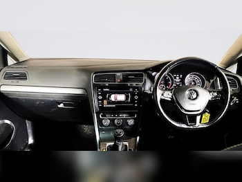 Used Volkswagen Golf 2019 for sale - 77571778: Photo