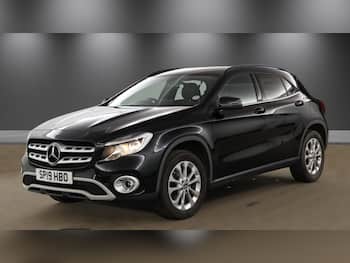 Used Mercedes-Benz GLA 2019 for sale - 79737803: Photo