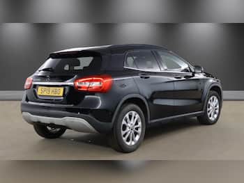 Used Mercedes-Benz GLA 2019 for sale - 79737803: Photo