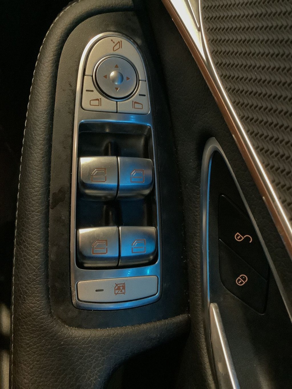 Used Mercedes-Benz EQC 2023 for sale - 77654901: Photo 27