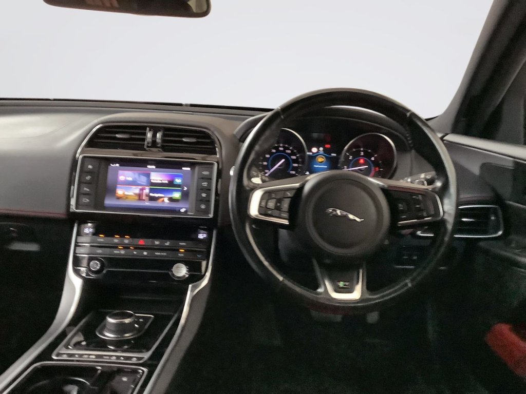 Used Jaguar XE 2017 for sale - 78110535: Photo 15