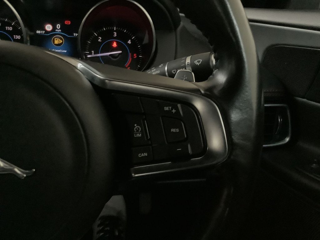 Used Jaguar XE 2017 for sale - 78110535: Photo 19