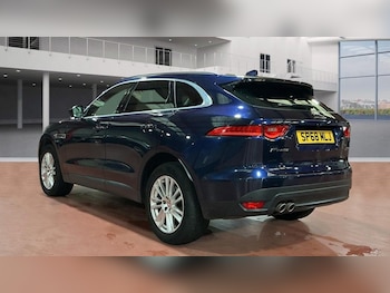 Used Jaguar F-Pace 2018 for sale - 76228965: Photo 3