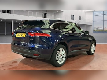 Used Jaguar F-Pace 2018 for sale - 76228965: Photo 4