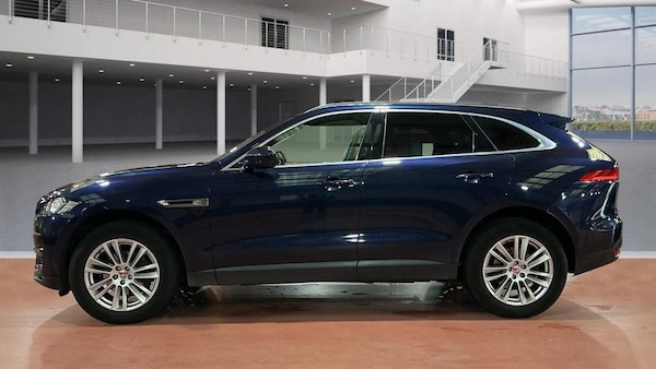 Used Jaguar F-Pace 2018 for sale - 76228965: Photo 6
