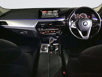 Used BMW 5 Series 2017 for sale - 76535601: Photo