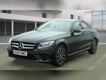 Used Mercedes-Benz C Class 2019 for sale - 77748217: Photo
