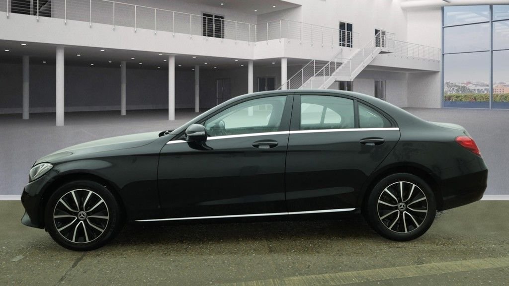 Used Mercedes-Benz C Class 2019 for sale - 77748217: Photo 8