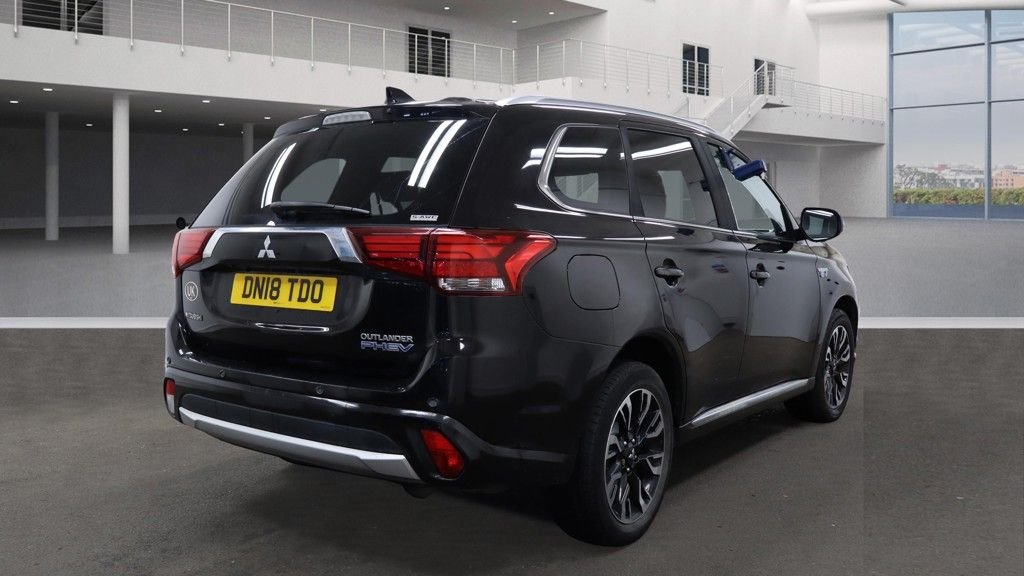 Used Mitsubishi Outlander 2018 for sale - 76509557: Photo 4