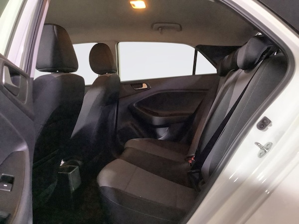 Used Hyundai i20 2019 for sale - 76229119: Photo 13