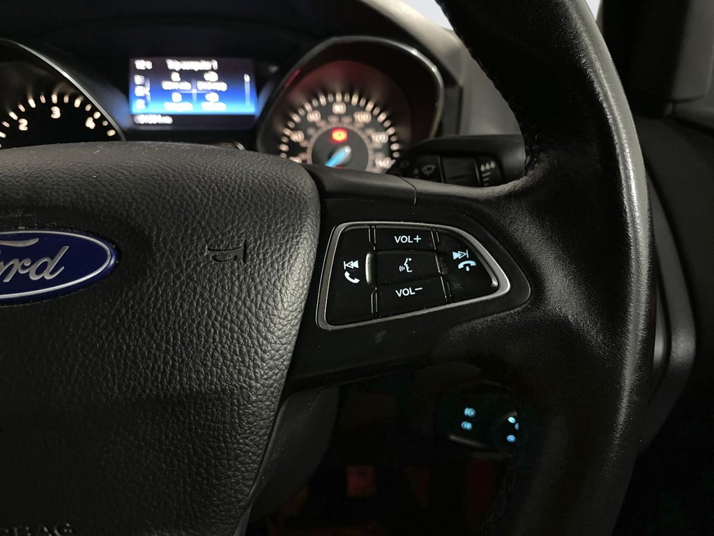 Used Ford Focus 2015 for sale - 76710909: Photo 17
