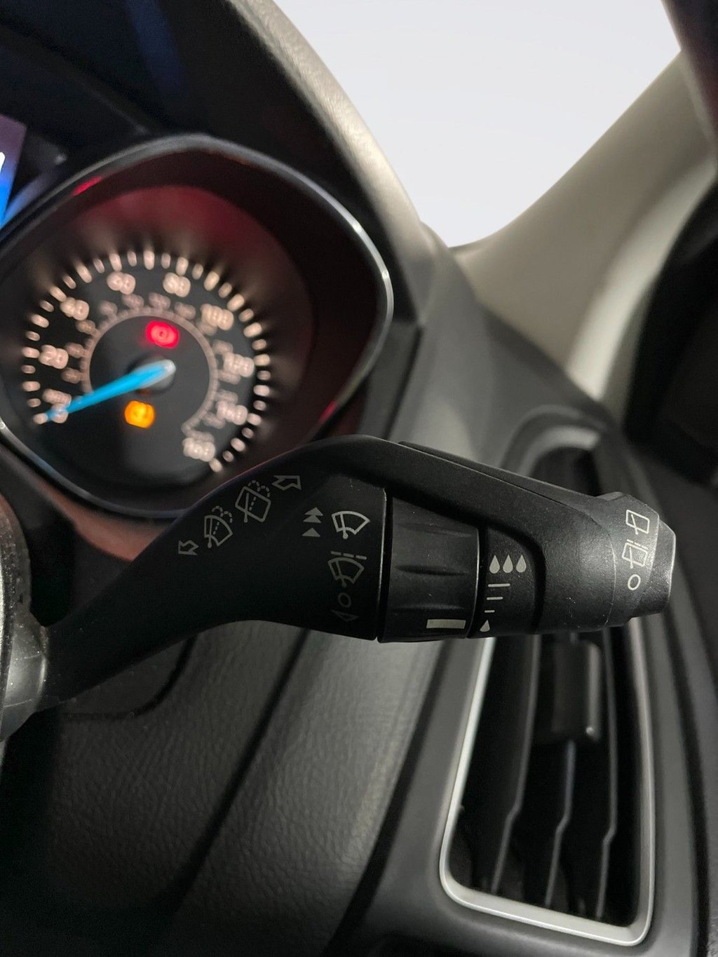 Used Ford Focus 2015 for sale - 76710909: Photo 19