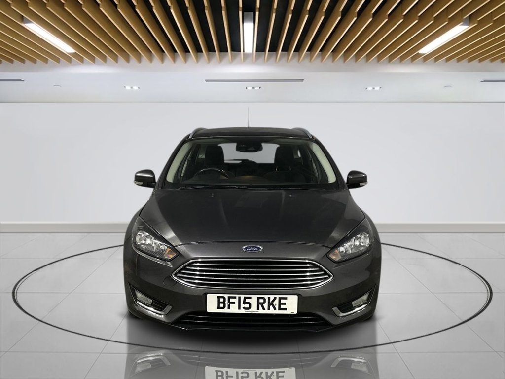 Used Ford Focus 2015 for sale - 76710909: Photo 2