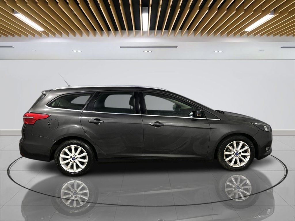 Used Ford Focus 2015 for sale - 76710909: Photo 8