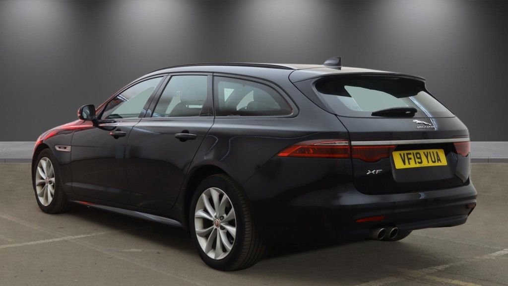 Used Jaguar XF 2019 for sale - 78134081: Photo 3