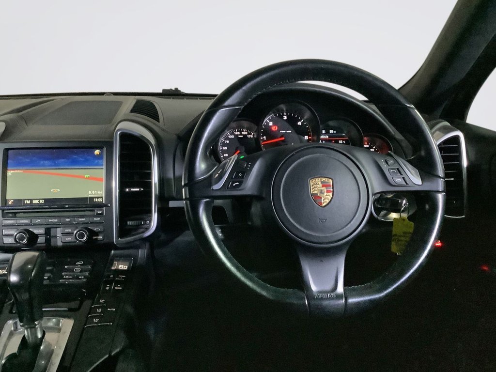 Used Porsche Cayenne 2014 for sale - 76654477: Photo 15