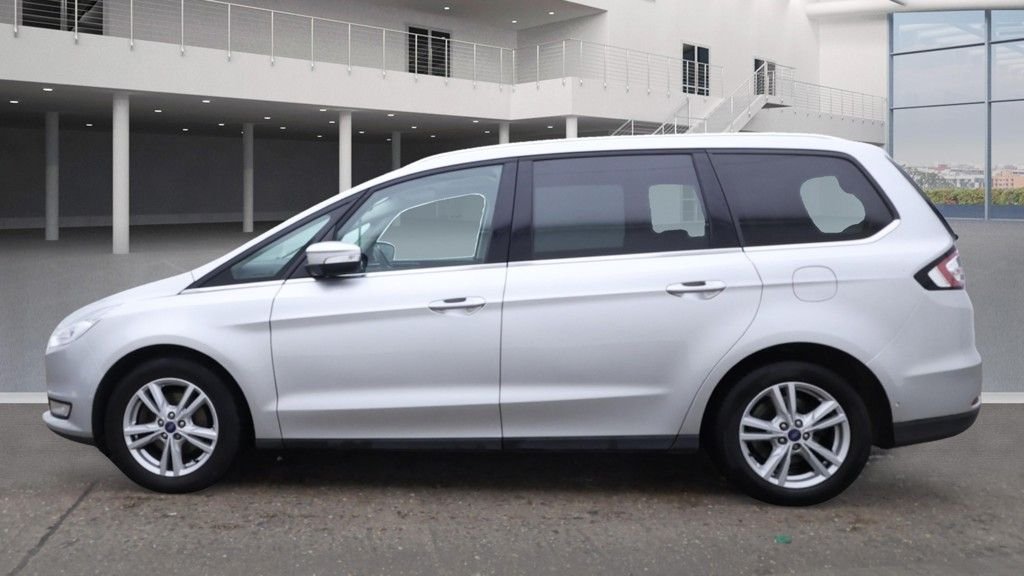 Used Ford Galaxy 2017 for sale - 76604437: Photo 6