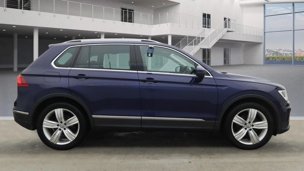 Used Volkswagen Tiguan 2020 for sale - 77276120: Photo 3