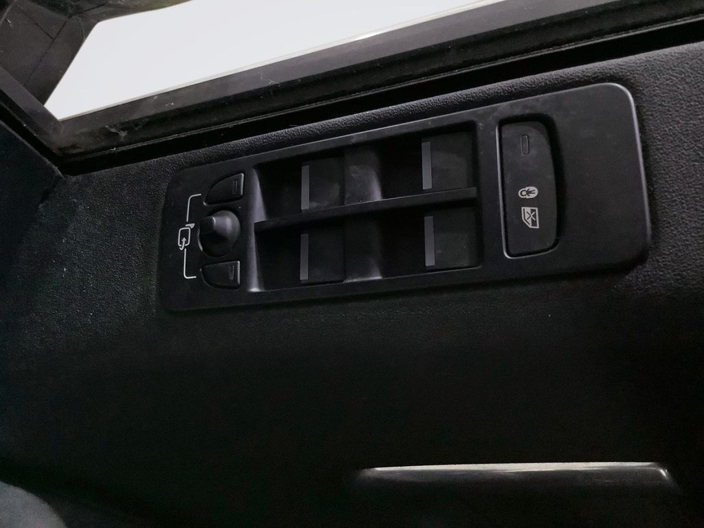 Used Land Rover Discovery Sport 2016 for sale - 76176174: Photo 24