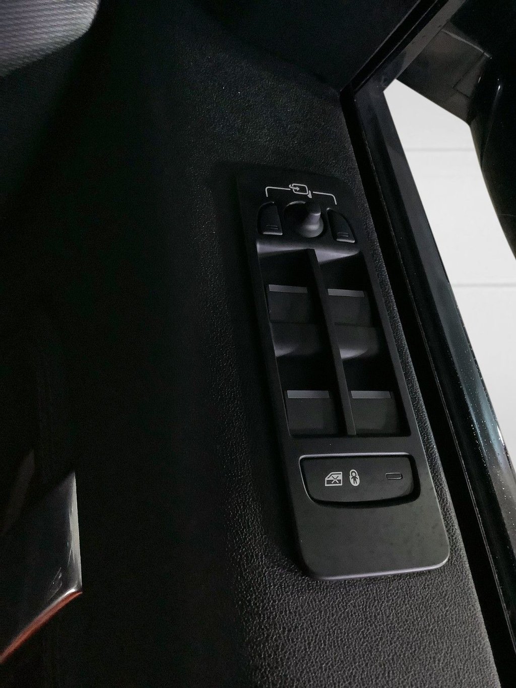 Used Land Rover Discovery Sport 2021 for sale - 76236228: Photo 21