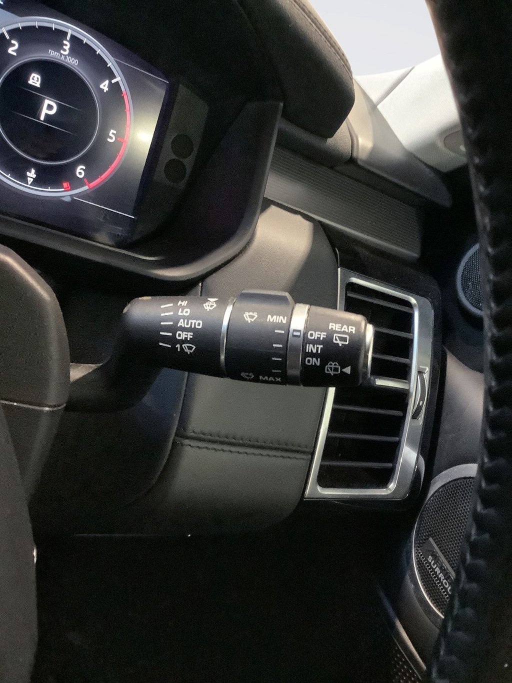 Used Land Rover Discovery 2018 for sale - 77315999: Photo 18