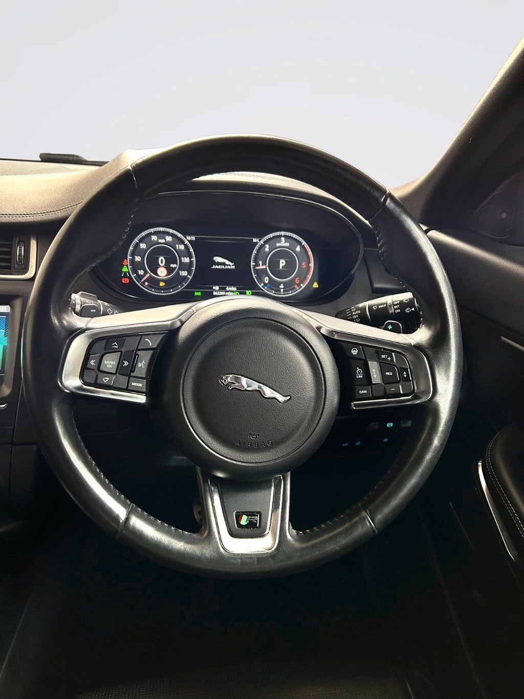 Used Jaguar E-Pace 2018 for sale - 78215802: Photo 15