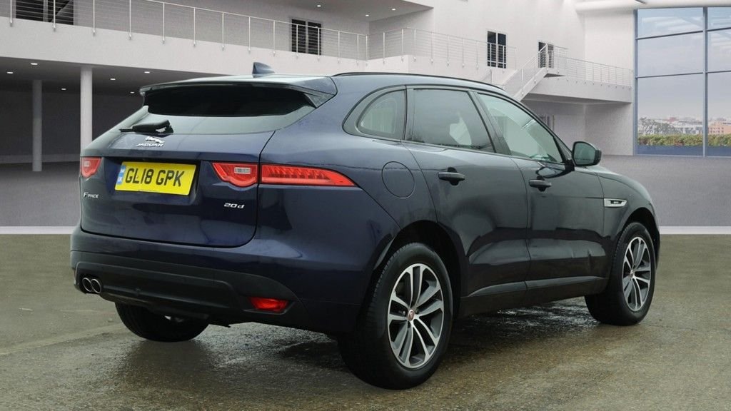 Used Jaguar F-Pace 2018 for sale - 77507989: Photo 4