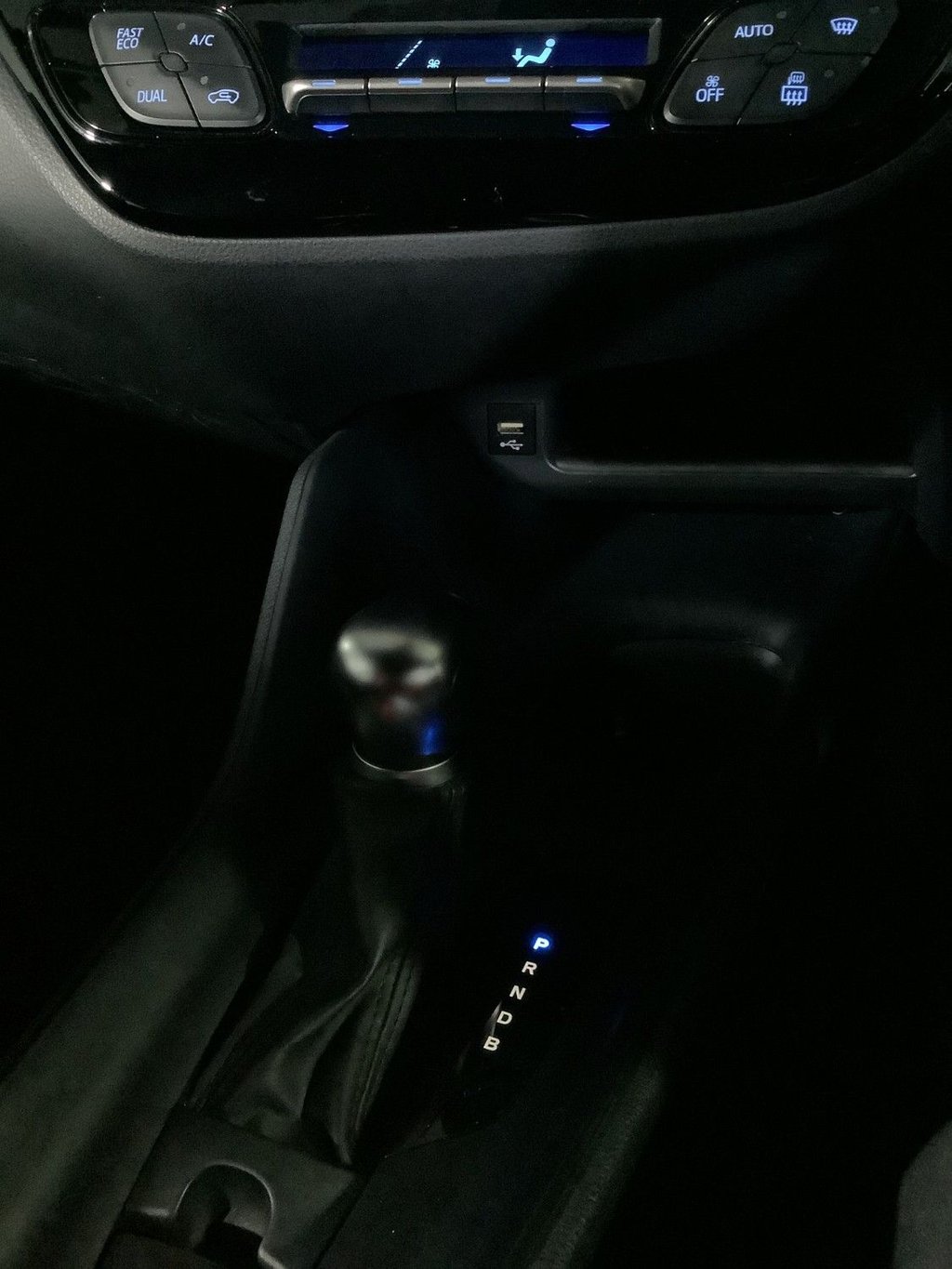 Used Toyota C-HR 2020 for sale - 76539678: Photo 24