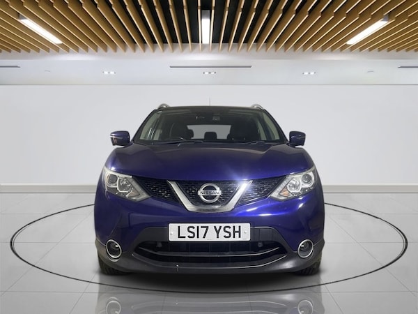 Used Nissan Qashqai 2017 for sale - 75648065: Photo 2
