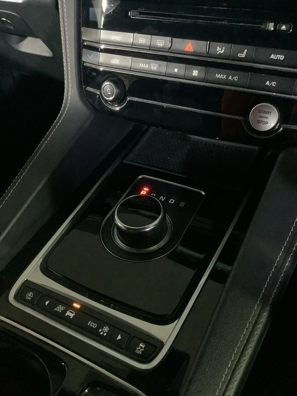 Used Jaguar F-Pace 2019 for sale - 76459352: Photo 25