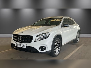 Used Mercedes-Benz GLA 2019 for sale - 79178047: Photo