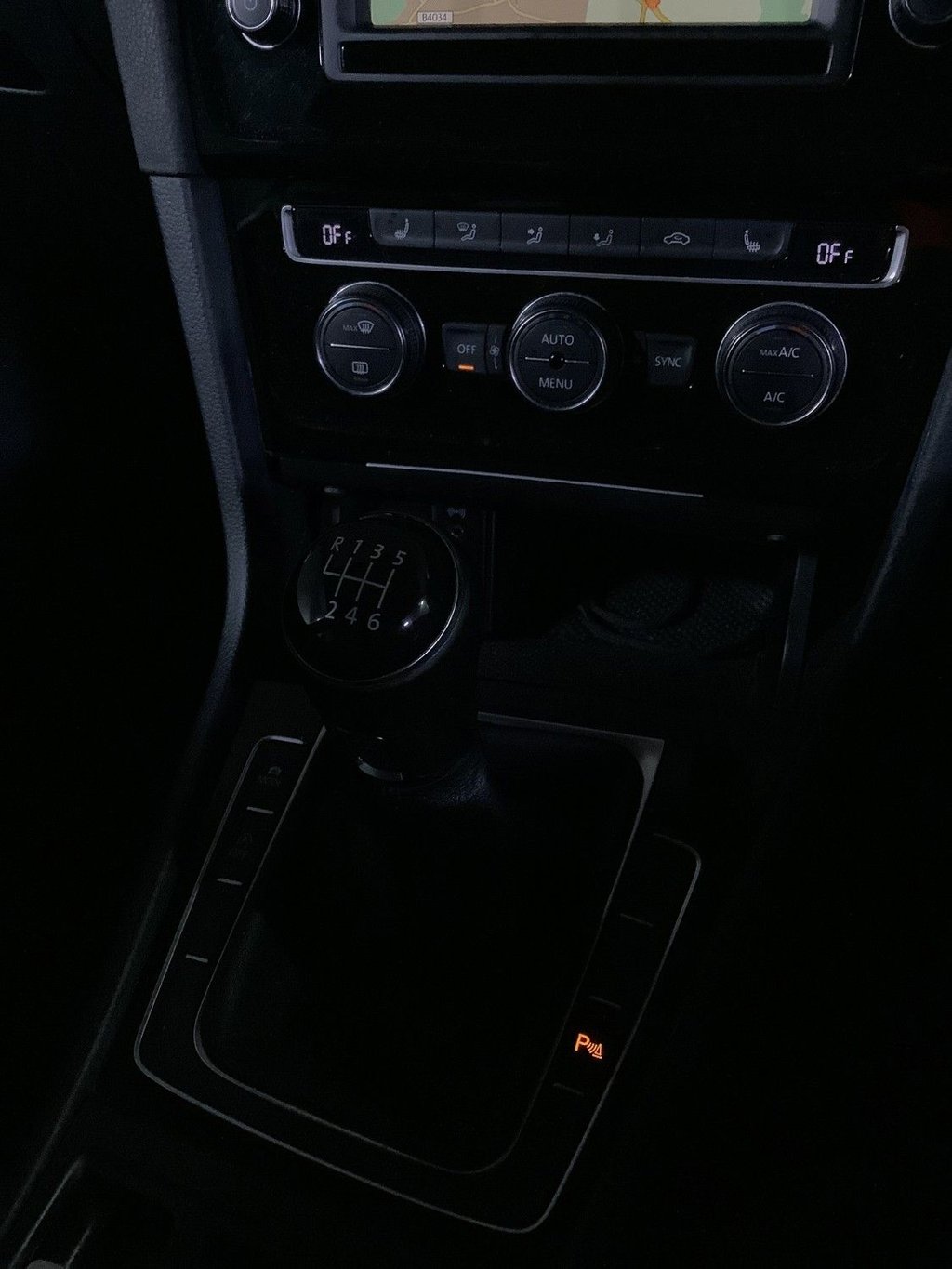 Used Volkswagen Golf 2016 for sale - 76574825: Photo 24