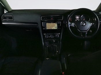 Used Volkswagen Golf 2016 for sale - 76574825: Photo