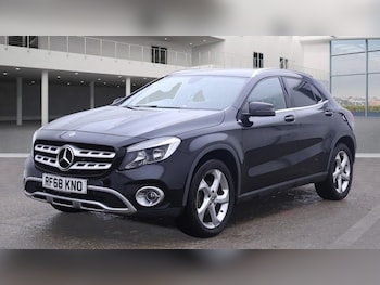 Used Mercedes-Benz GLA 2018 for sale - 76147830: Photo 2