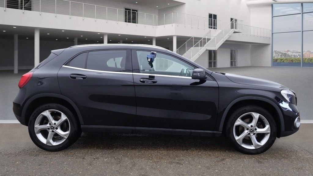 Used Mercedes-Benz GLA 2018 for sale - 76147830: Photo 5
