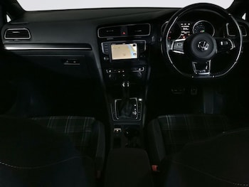 Used Volkswagen Golf 2016 for sale - 76223237: Photo 3