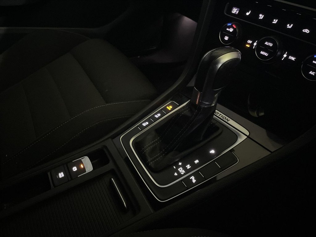 Used Volkswagen Golf 2018 for sale - 77037854: Photo 31