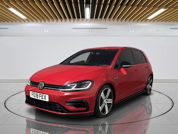 Used Volkswagen Golf 2018 for sale - 77037854: Photo