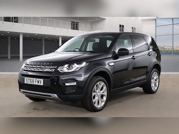 Used Land Rover Discovery Sport 2018 for sale - 76469917: Photo