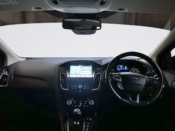 Used Ford Focus 2017 for sale - 78780801: Photo