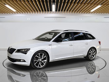 Used Skoda Superb 2018 for sale - 78780380: Photo