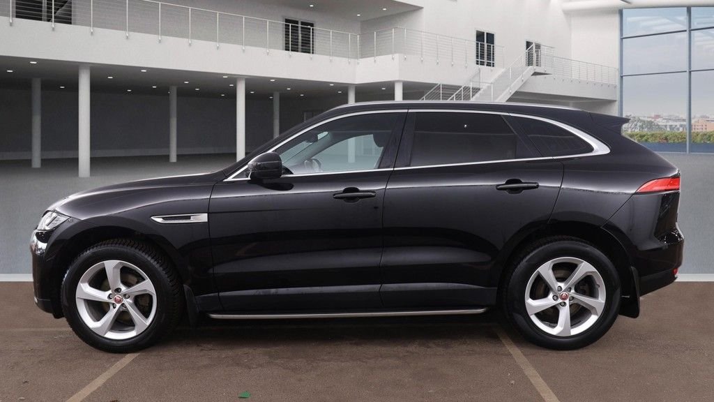 Used Jaguar F-Pace 2018 for sale - 77748216: Photo 12
