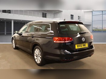 Used Volkswagen Passat 2016 for sale - 75692911: Photo